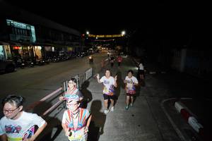 BIB: 22000
                            <button type="button" onclick="openModal(21794251)" class="btn btn-primary btn-sm float-right btn-popup" data-toggle="modal" data-target=".modal-high-quality">
                        <i class="fas fa-shopping-cart"></i> Add to Cart
                    </button>
                                            <button type="button" onclick="isThisMe(21794251, true)" class="btn btn-success btn-sm float-right btn-popup btn-isme hidden" data-toggle="tooltip" data-placement="bottom" title="นี่คือรูปของคุณใช่ไหม คลิกที่นี่เพื่อเอาเข้าอัลบั้ม">
                        <i class="fas fa-plus"></i> Add to album
                    </button>
                    <button type="button" onclick="isThisMe(21794251, false)" class="btn btn-warning btn-sm float-right btn-popup btn-isnotme hidden">
                        <i class="fas fa-ban"></i> Remove from album
                    </button>